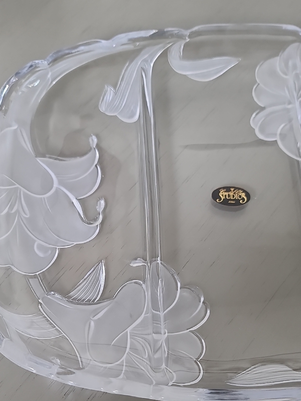 Crystal Clear Studios Japan Frosted Iris Floral Serving Plate - Picture 4 of 5